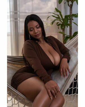 Isa Gomez photo 463