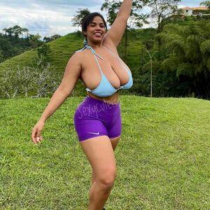 Isa Gomez photo 472