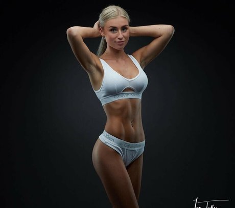 Isabel Ditlevsen photo 91