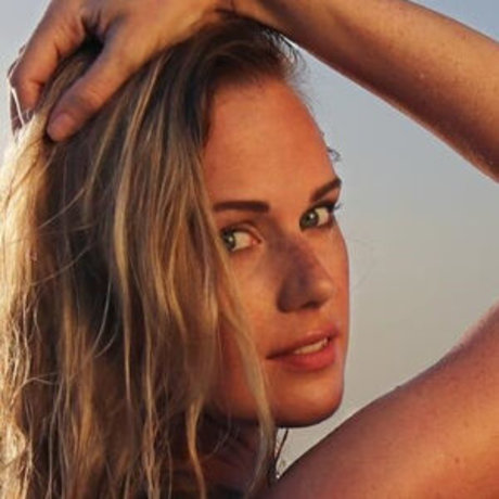 Isabel Imagination ASMR photo 8
