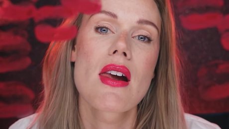 Isabel Imagination ASMR photo 9