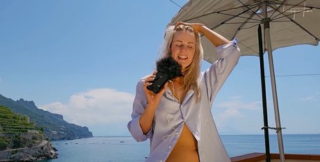 Isabel Imagination ASMR photo 14