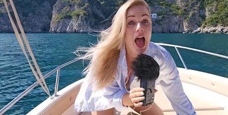 Isabel Imagination ASMR photo 18