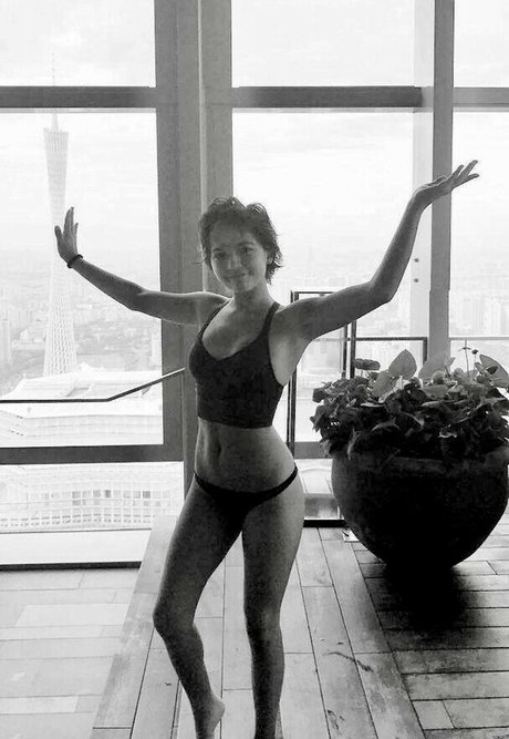 Isabela Merced photo 193