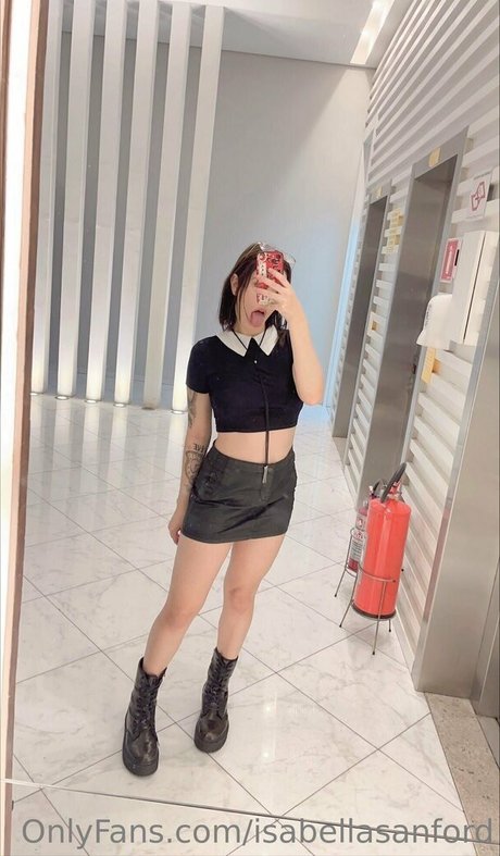Isabellasanford photo 31