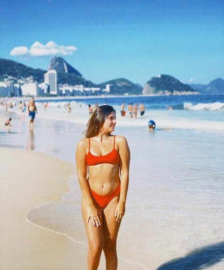 Isabelle Cunha photo 6