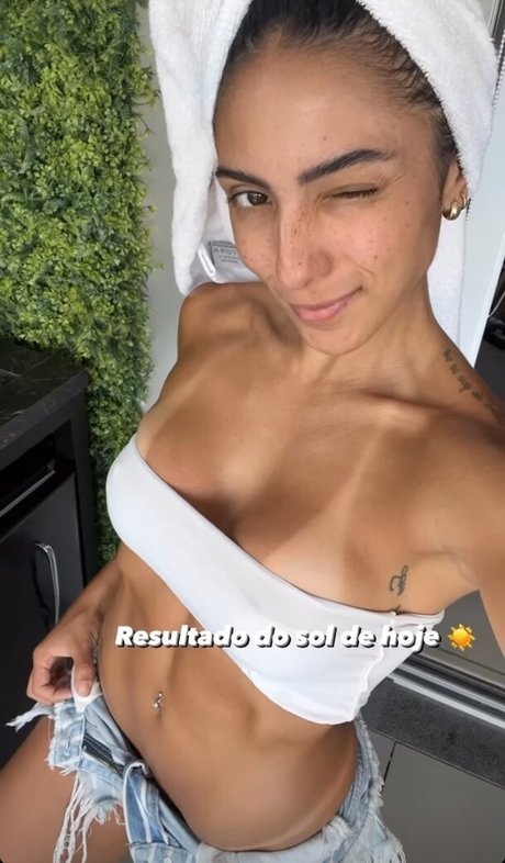 Isadora Nogueira photo 3
