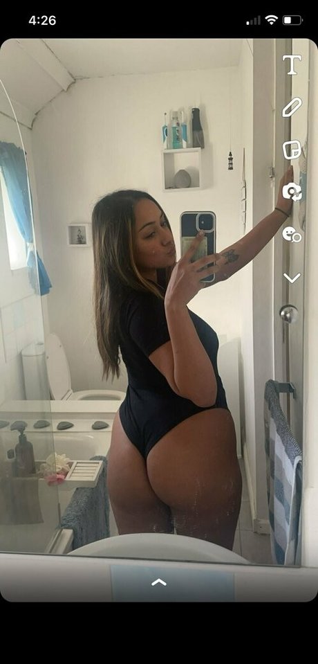 Isha Mariyah photo 8