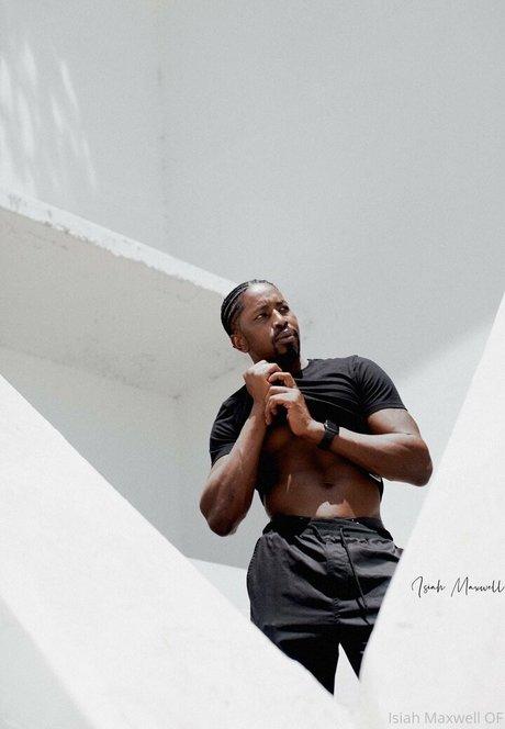 Isiahmaxwell photo 42