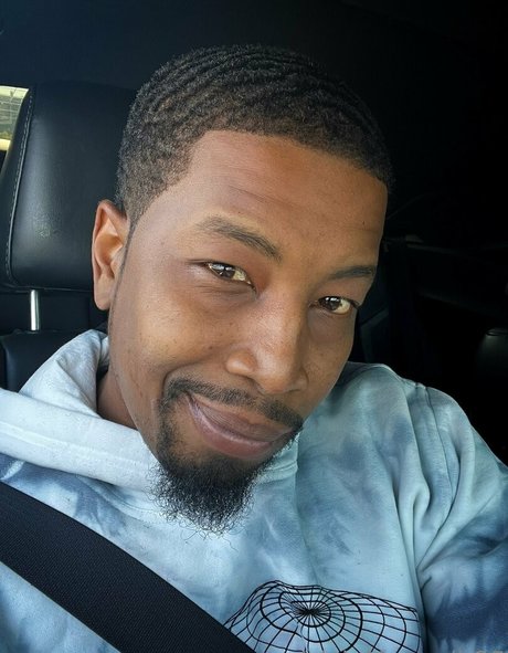 Isiahmaxwell photo 59
