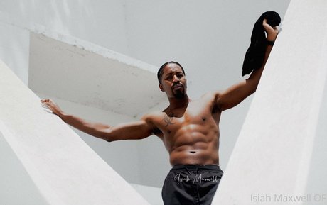 Isiahmaxwell photo 72