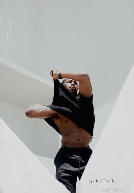 Isiahmaxwell photo 84
