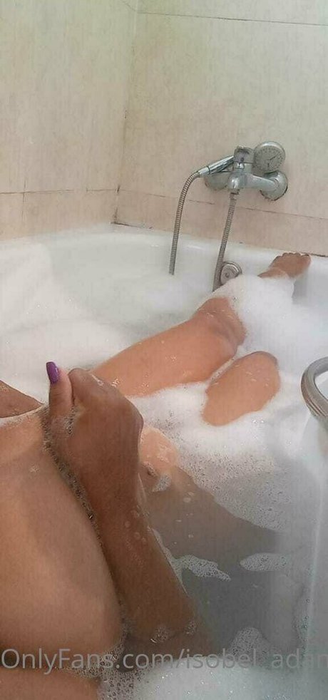 Isobel_adamscb photo 32