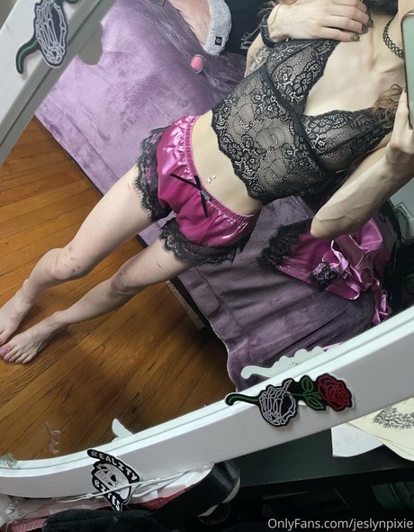 Itsjeslynpixie photo 40