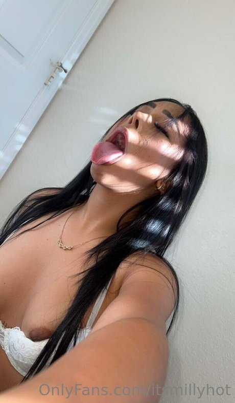 Itsmillyhot photo 101