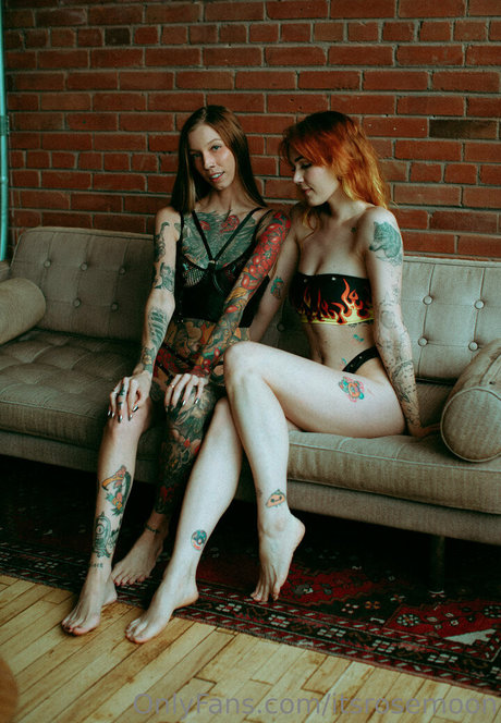 Itsrosemoon photo 69