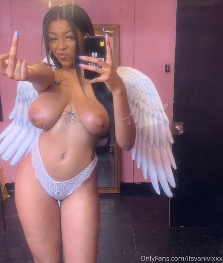 Vanity Vix photo 166