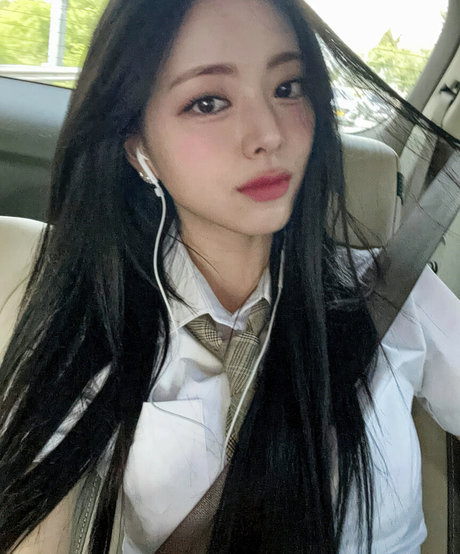 Itzy.all.in.us photo 7