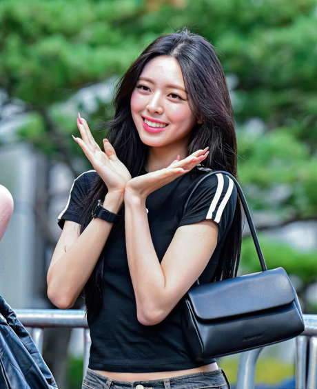 Itzy.all.in.us photo 37