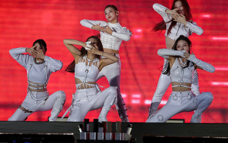 Itzy.all.in.us photo 57