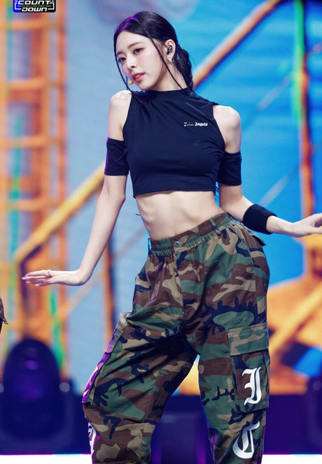 Itzy.all.in.us photo 85