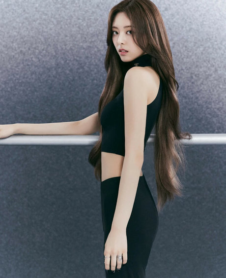 Itzy.all.in.us photo 88