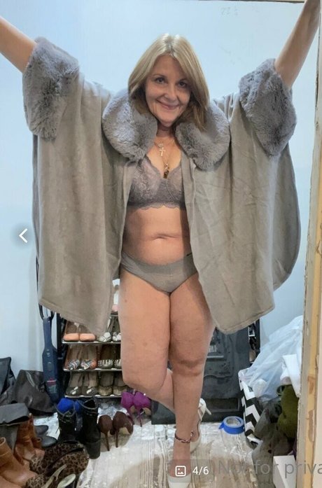 Ivorygoddess photo 1