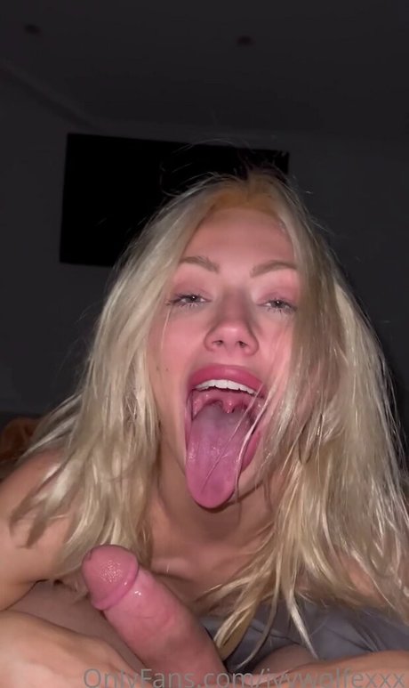 Ivy Wolfe photo 5