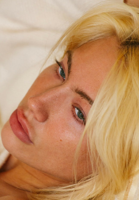 Ivy Wolfe photo 101