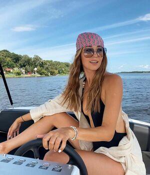 Izabella Krzan photo 34