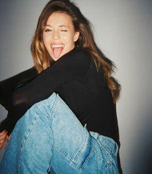 Izabella Krzan photo 43