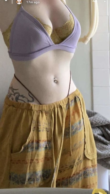 Izzyisdying photo 44