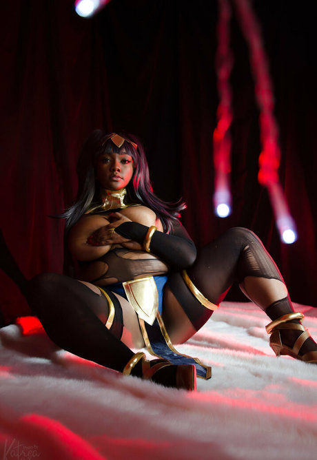 Izzysaeko photo 14