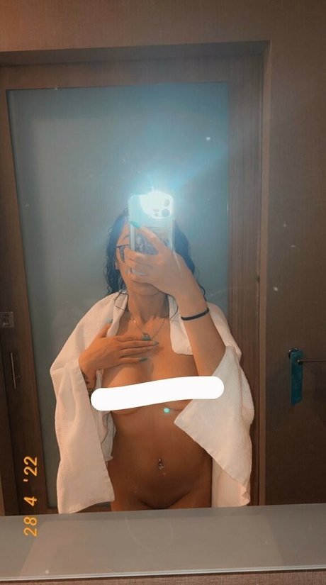 Jackie Izawa photo 13