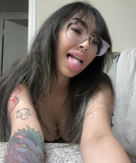 Jackie Izawa photo 24