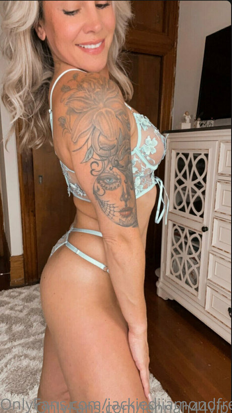 Jackiediiamondfree photo 1