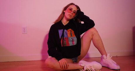 Jackiehoff photo 100