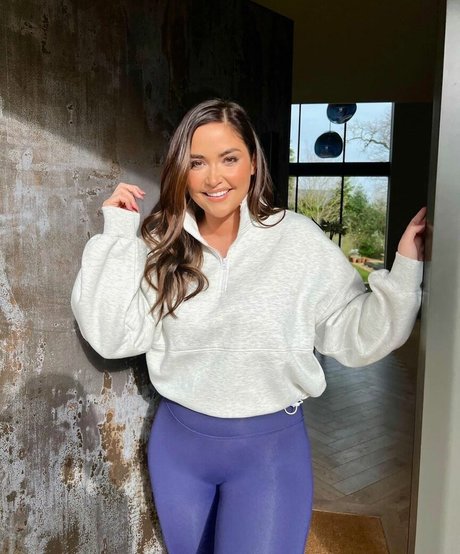 Jacqueline Jossa photo 16