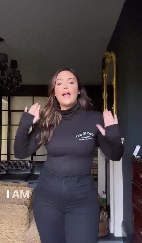 Jacqueline Jossa photo 18