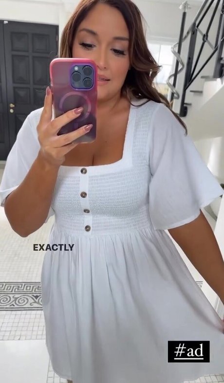 Jacqueline Jossa photo 33