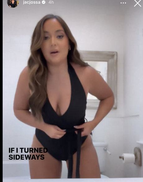 Jacqueline Jossa photo 37