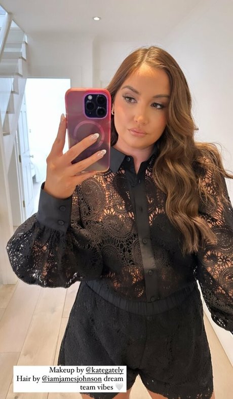 Jacqueline Jossa photo 42