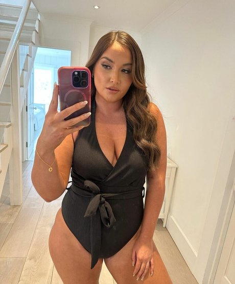 Jacqueline Jossa photo 44