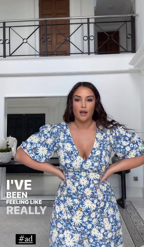 Jacqueline Jossa photo 95