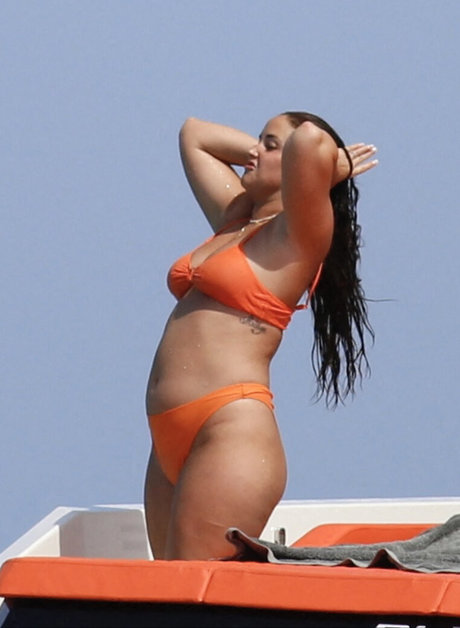 Jacqueline Jossa photo 97