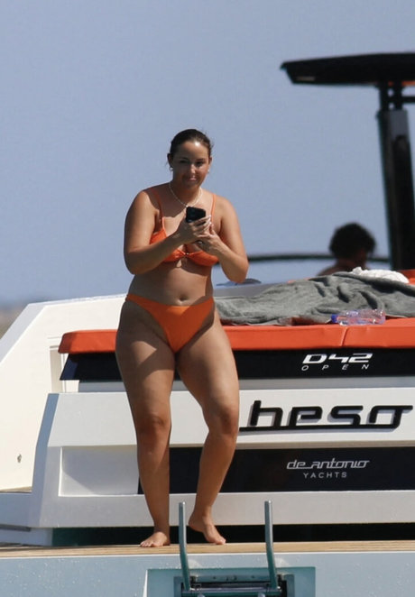 Jacqueline Jossa photo 100