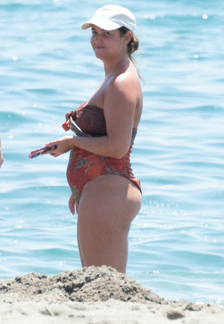 Jacqueline Jossa photo 115