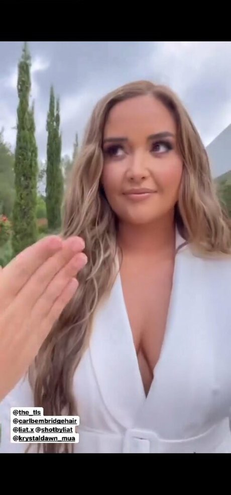 Jacqueline Jossa photo 224