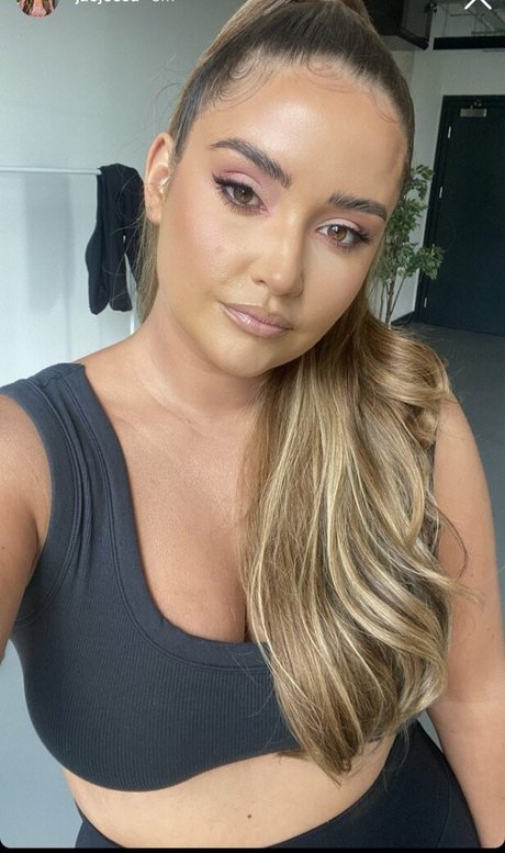 Jacqueline Jossa photo 240