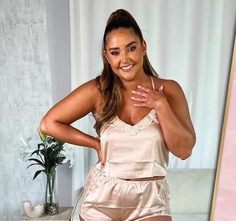 Jacqueline Jossa photo 248